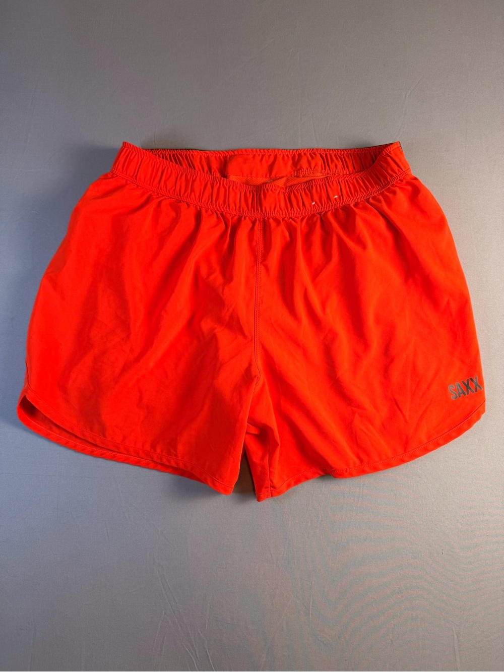 Saxx Men's Hightail 2N1 5inch Red Athletic Shorts Size Medium